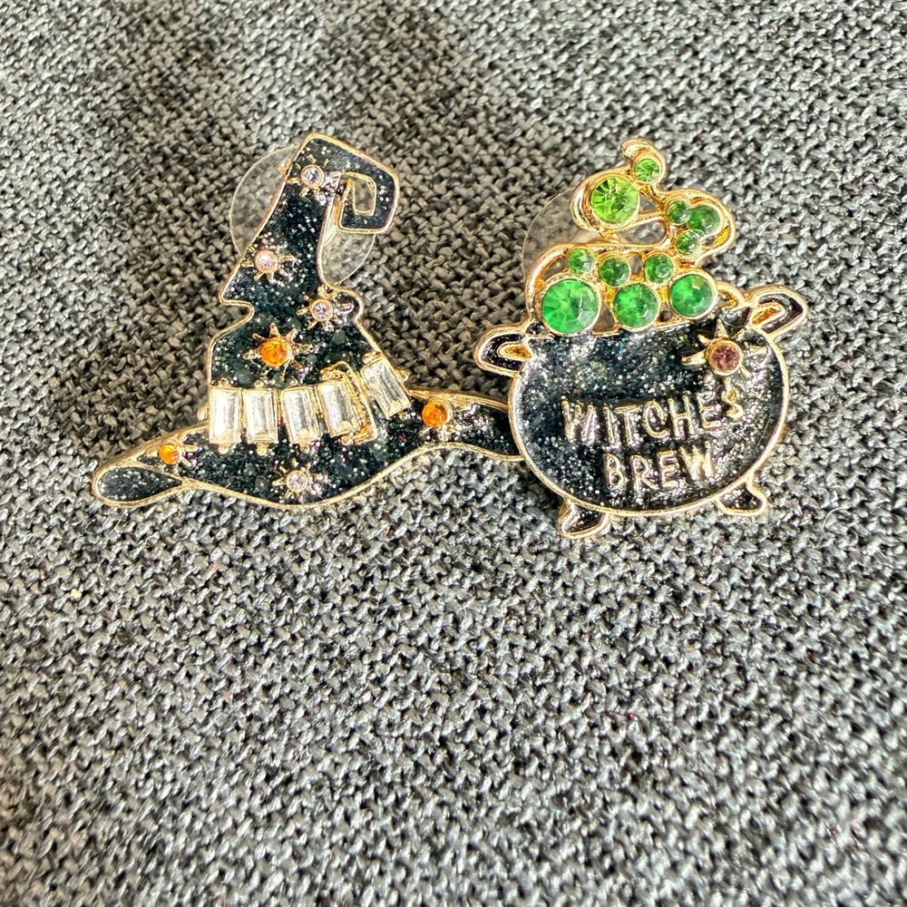 BaubleBar Witch Hat and Cauldron Earrings - Black, Green, Gold